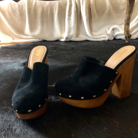 Black Studded Heels - Picture 2 of 4